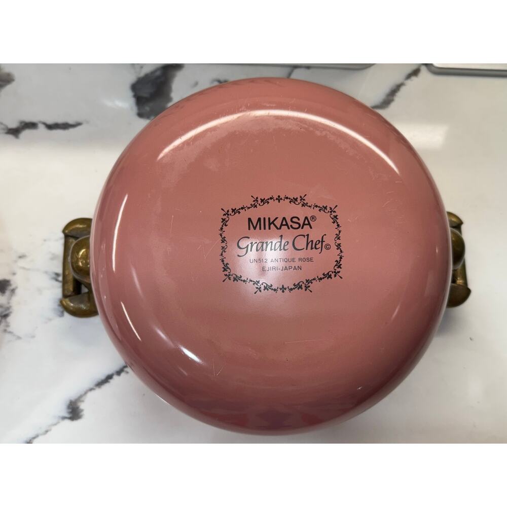 Mikasa Grande Chef Antique Rose UN512  Enamel Metal Ejiri Japan 3.25 Qt. - Picture 4 of 9